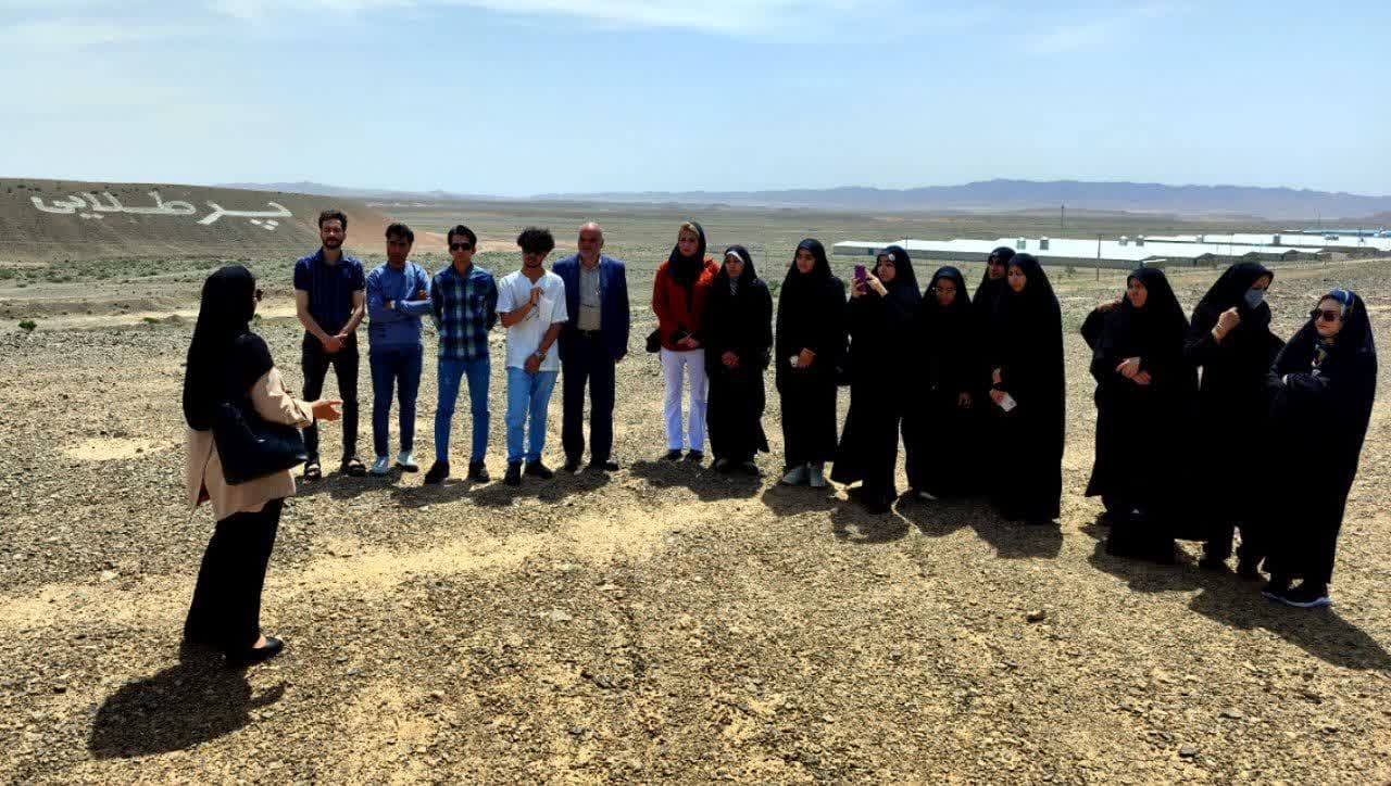 دانشجویالن کاشمر